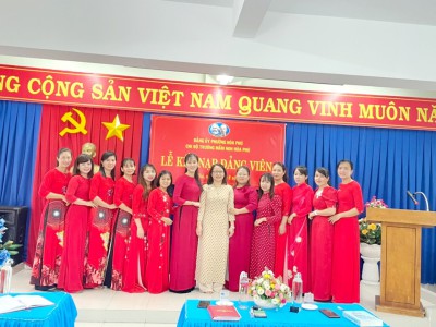 LỄ KẾT NẠP ĐẢNG VIÊN