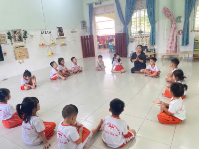 KHI CÔ HIỆU PHÓ LÀ "NGƯỜI BẠN ĐỒNG HÀNH" CỦA BÉ TẠI LỚP CHỒI 2