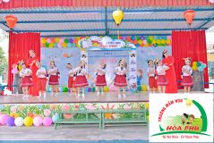 Bé chuẩn bị vào lớp 1