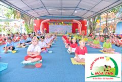 Bé chuẩn bị vào lớp 1