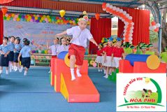 Bé chuẩn bị vào lớp 1