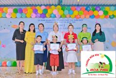 Bé chuẩn bị vào lớp 1