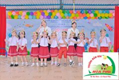 Bé chuẩn bị vào lớp 1