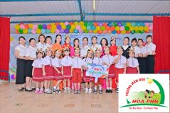 Bé chuẩn bị vào lớp 1
