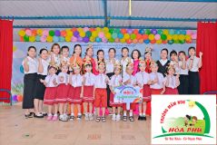 Bé chuẩn bị vào lớp 1