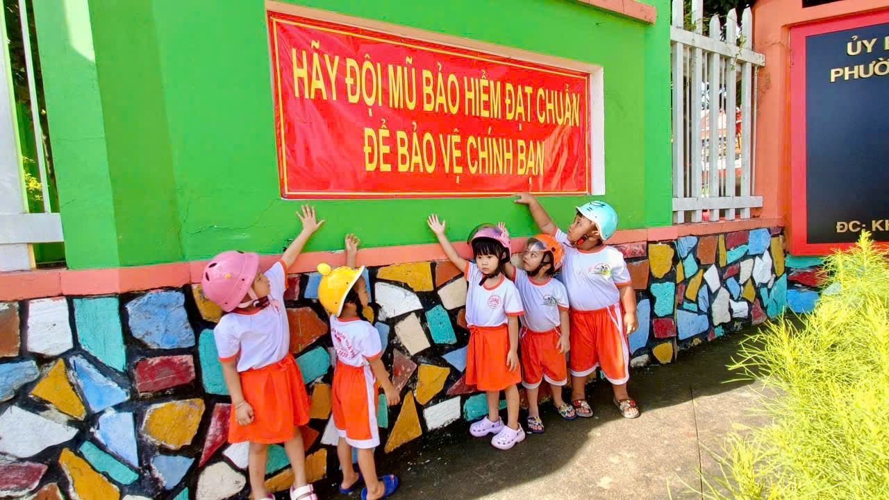 z7257422824634 60aabd72d23bfda6e91ba5d361b658de