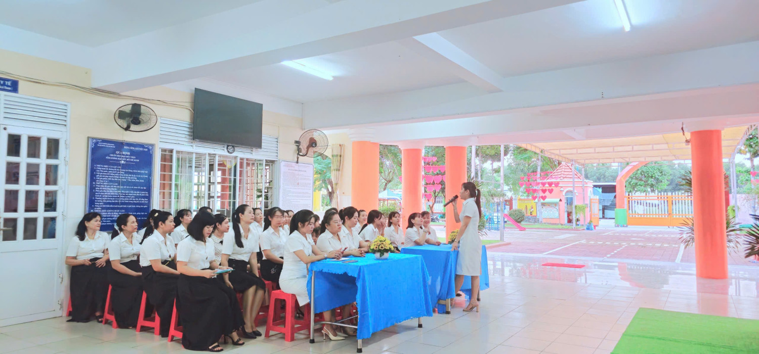 TRƯỜNG MẦM NON HOÀ PHÚ TƯNG BỪNG TỔ CHỨC LỄ KỶ NIỆM NGÀY PHỤ NỮ VIỆT NAM 20/10